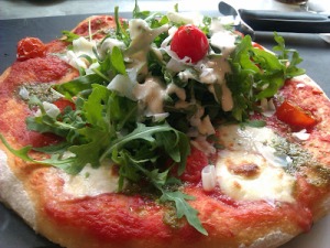 The Pizza Express Pomodoro pesto leggera - it's full of salad so it's good for you, right? 
